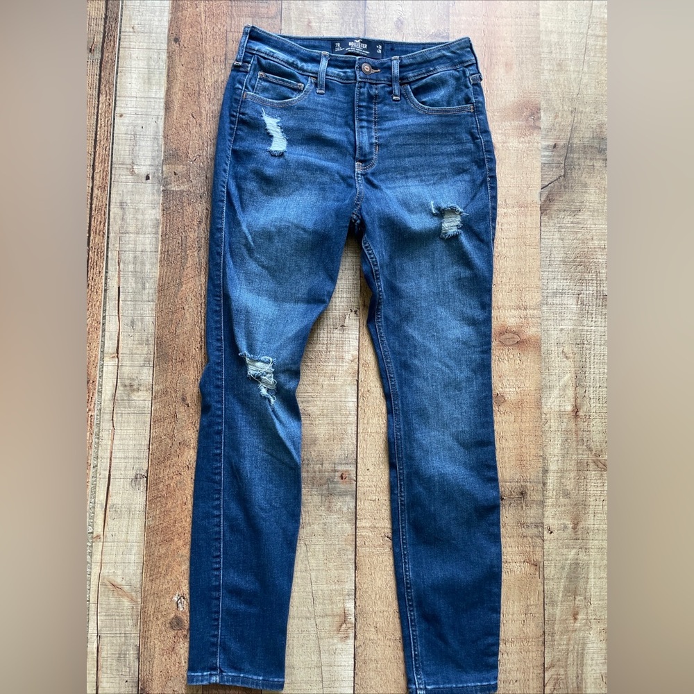 Hollister Highrise Super Skinny Jeans 7R